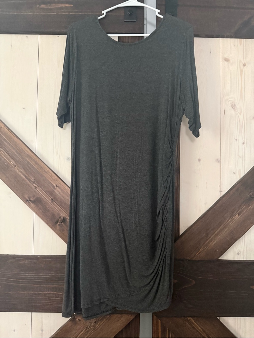 Women’s Short Sleeve Midi Dress in Charcoal Gray
